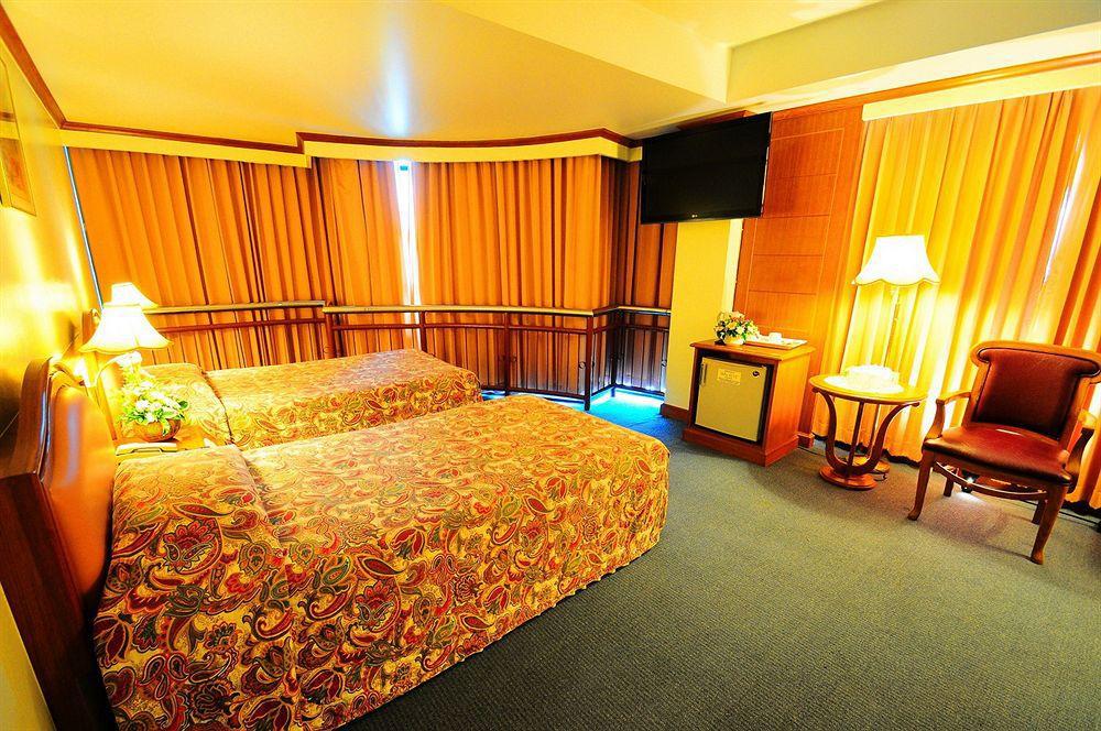 V.L. Hatyai Hotel Хат Яй Екстериор снимка